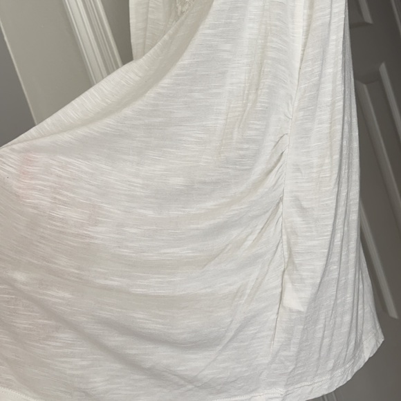 Mama maternity tank with lace detail - Picture 2 of 5